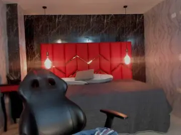 LatinaHoleQueen-1  live sex cam