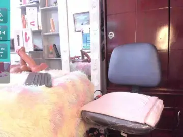 Rapunzell--  live sex cam