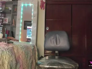 Rapunzell--  live sex cam