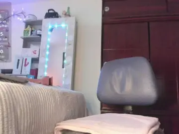 Rapunzell--  live sex cam