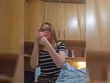 Vika350  live sex cam