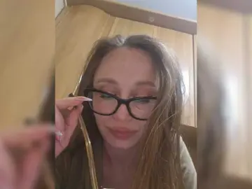 Vika350  live sex cam