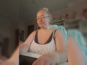 Viola27  live sex cam