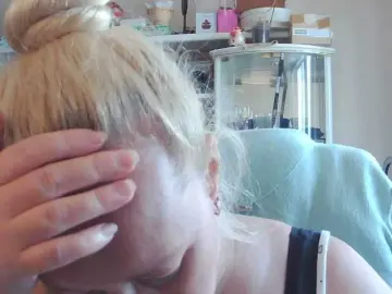 Viola27  live sex cam