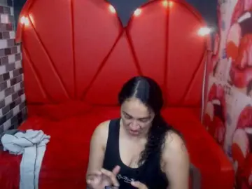 Karline777  live sex cam