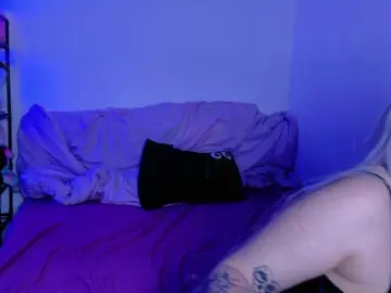 Lolykari  live sex cam