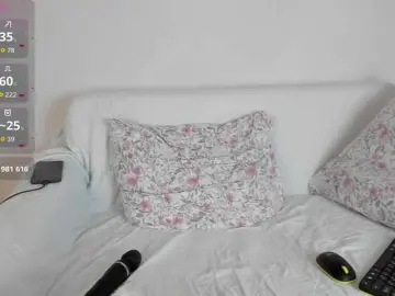 Sweethoneydew  live sex cam