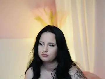 AdelineMoon  live sex cam