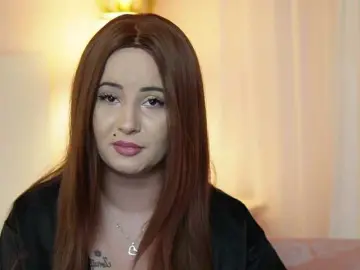 AdelineMoon  live sex cam