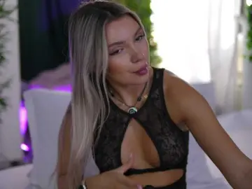 ArtTeasee  live sex cam