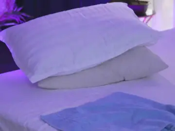 ArtTeasee  live sex cam