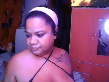 Carlabrasil  live sex cam