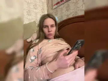 Milana22a  live sex cam