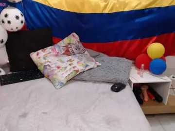 Taliana21T  live sex cam