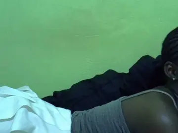 Bubbly-Bliss  live sex cam