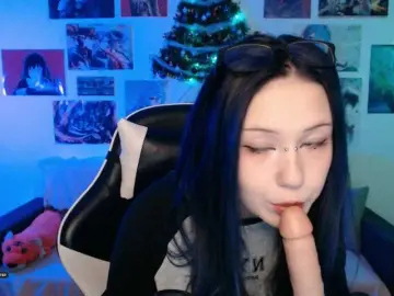 Hugo-Min  live sex cam