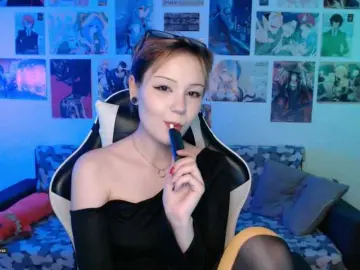 Hugo-Min  live sex cam