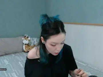 Hugo-Min  live sex cam