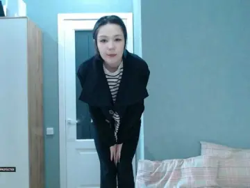 Hugo-Min  live sex cam