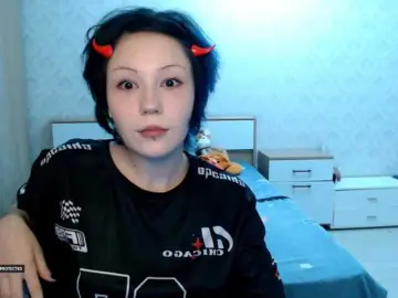 Hugo-Min  live sex cam