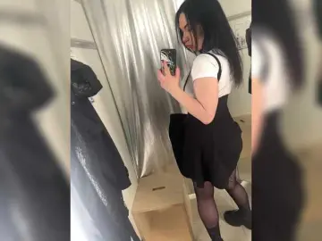 LiLCaTt  live sex cam