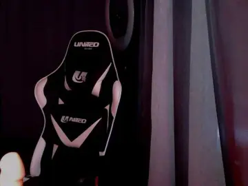 Margo77-1  live sex cam