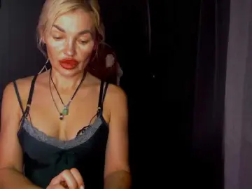 Margo77-1  live sex cam