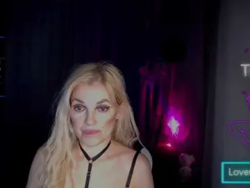 Margo77-1  live sex cam