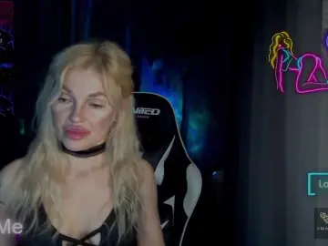 Margo77-1  live sex cam