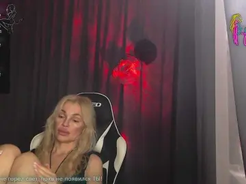 Margo77-1  live sex cam