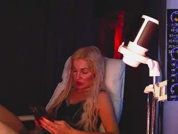 Margo77-1  live sex cam
