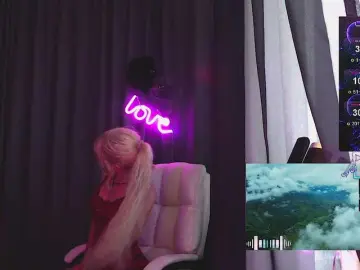 Margo77-1  live sex cam