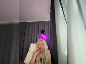 Margo77-1  live sex cam