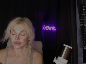 Margo77-1  live sex cam
