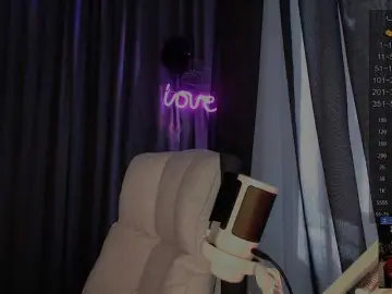 Margo77-1  live sex cam