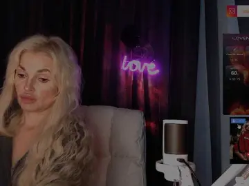 Margo77-1  live sex cam