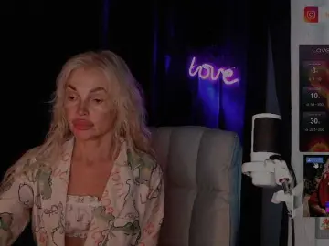 Margo77-1  live sex cam