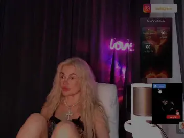 Margo77-1  live sex cam