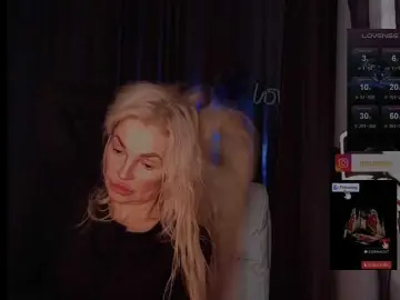 Margo77-1  live sex cam