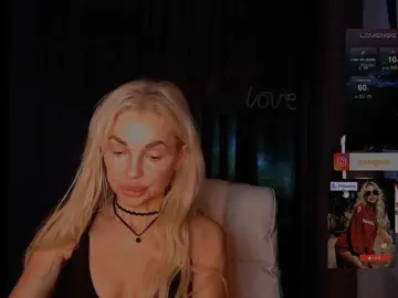 Margo77-1  live sex cam
