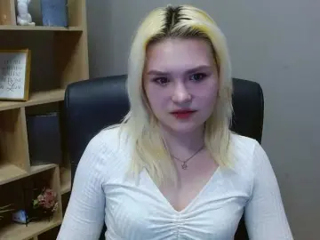 SweetLilyxo  live sex cam