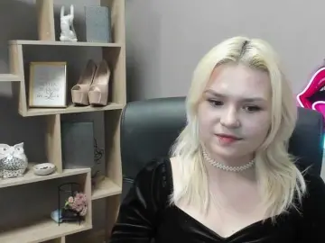 SweetLilyxo  live sex cam