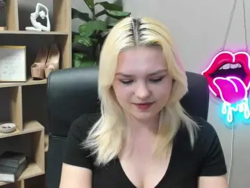 SweetLilyxo  live sex cam