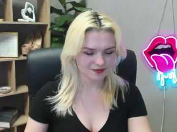 SweetLilyxo  live sex cam