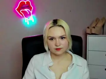 SweetLilyxo  live sex cam