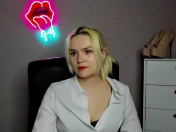 SweetLilyxo  live sex cam