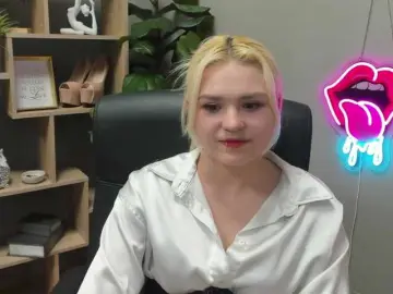 SweetLilyxo  live sex cam