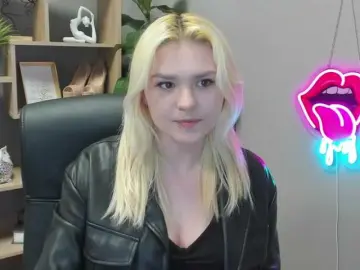 SweetLilyxo  live sex cam