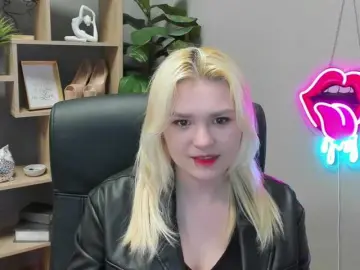 SweetLilyxo  live sex cam