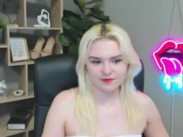 SweetLilyxo  live sex cam